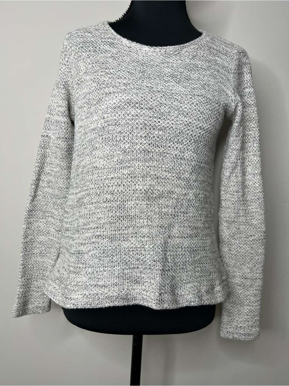 Club Monaco Heather Gray Crewneck Sweater Size Small